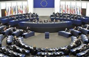مطالبات أوروبية بوضع الحرس على القائمة السوداء.. وانحدار مكانة سوق الاستثمار الإيرانية