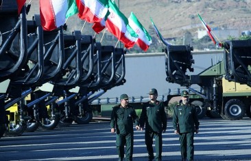 الحرس الثوري ينوي الاستحواذ على صفقة بناء السفن.. والحكومة تردّ