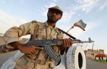 قائد “قاعدة عسكرية” ضمن المصابين إثر إطلاق جندي النار على رفاقه