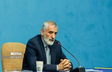 مساعد وزير الداخلية الإيراني ينفي ما نُقِل عنه بشأن انتخابات رئاسية من جولتين.. ومجمع علماء الدين المناضلين يدعم بزشكيان في الانتخابات الإيرانية