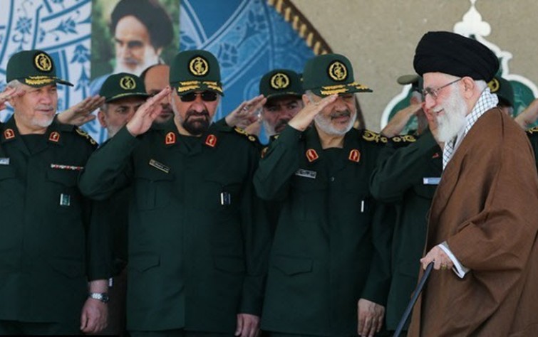 الحرس الثوري يتطلع في الانتخابات إلى خيار المرشد القادم