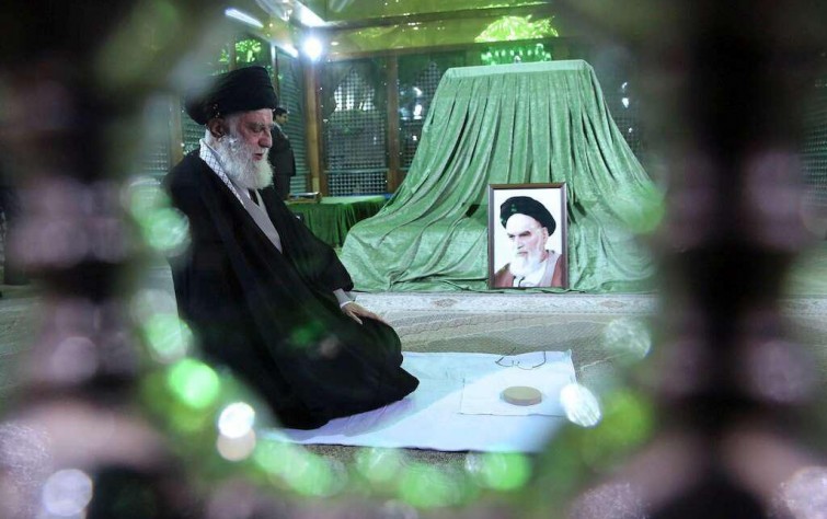  ما بعد خامنئي: المُرشد القادم ومستقبل ولاية الفقيه