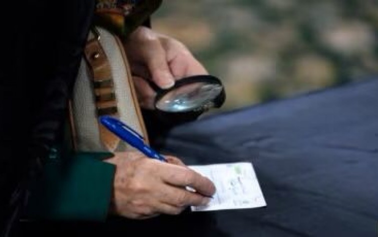55ناشطًا إيرانيًا يدعون لمقاطعة الجولة الثانية من الانتخابات الرئاسية.. وشبكة «إيتا» الإيرانية تغلق صفحة «إصلاحات نيوز» قبل جولة الانتخابات الثانية